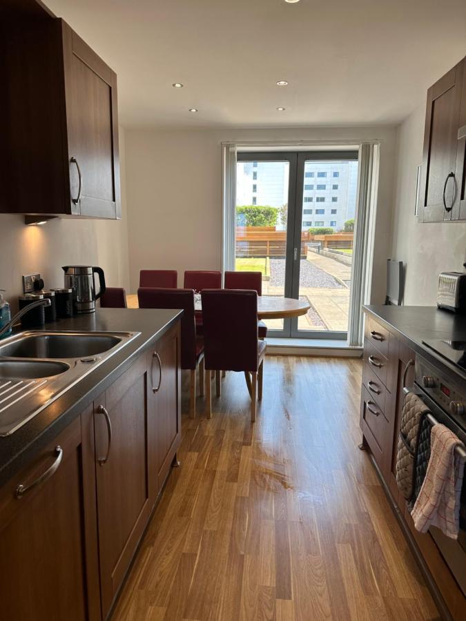 Stunning Waterfront Western Harbour Apartment Эдинбург Экстерьер фото